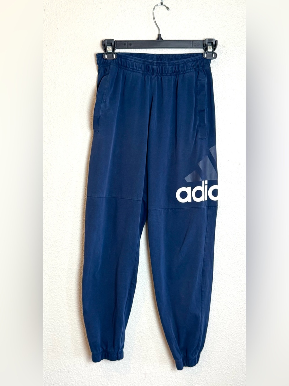 Adidas Men’s Essentials Linear Logo Track Pants Navy Blue Joggers Medium BK7410